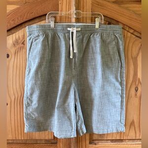 Mens Banana Republic gray green elastic waist chino shorts size XL